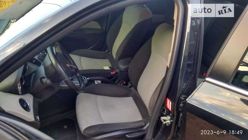 Седан Chevrolet Cruze 2011 в Харькове