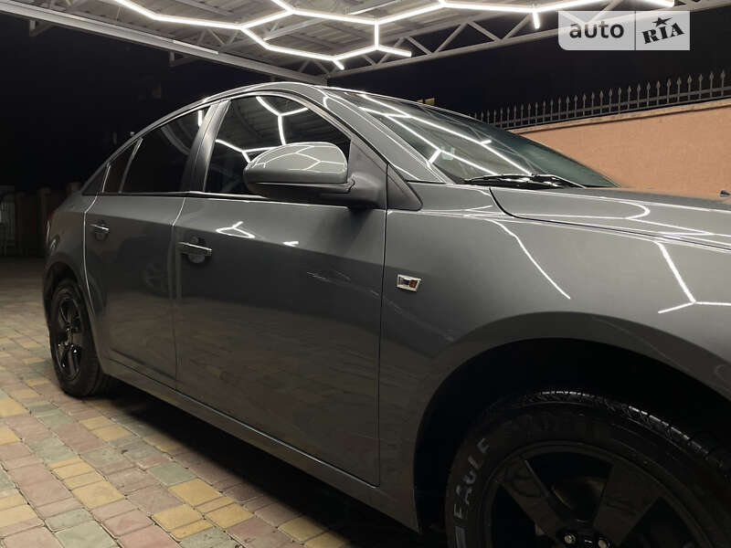 Седан Chevrolet Cruze 2009 в Ужгороде