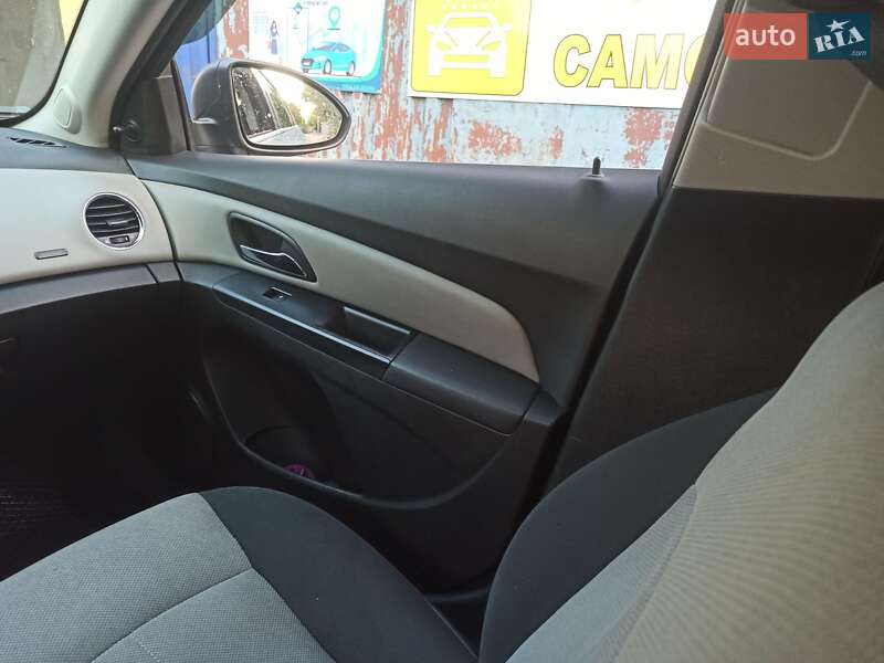 Седан Chevrolet Cruze 2011 в Одессе