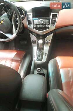 Седан Chevrolet Cruze 2011 в Ужгороде