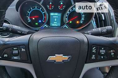 Седан Chevrolet Cruze 2014 в Днепре