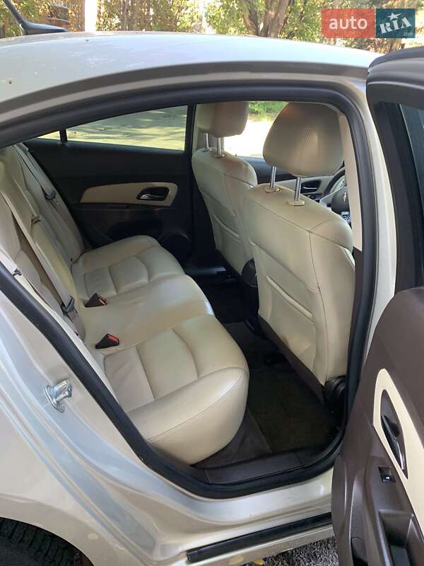 Седан Chevrolet Cruze 2013 в Дніпрі