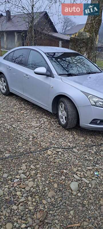 Седан Chevrolet Cruze 2009 в Тячеве
