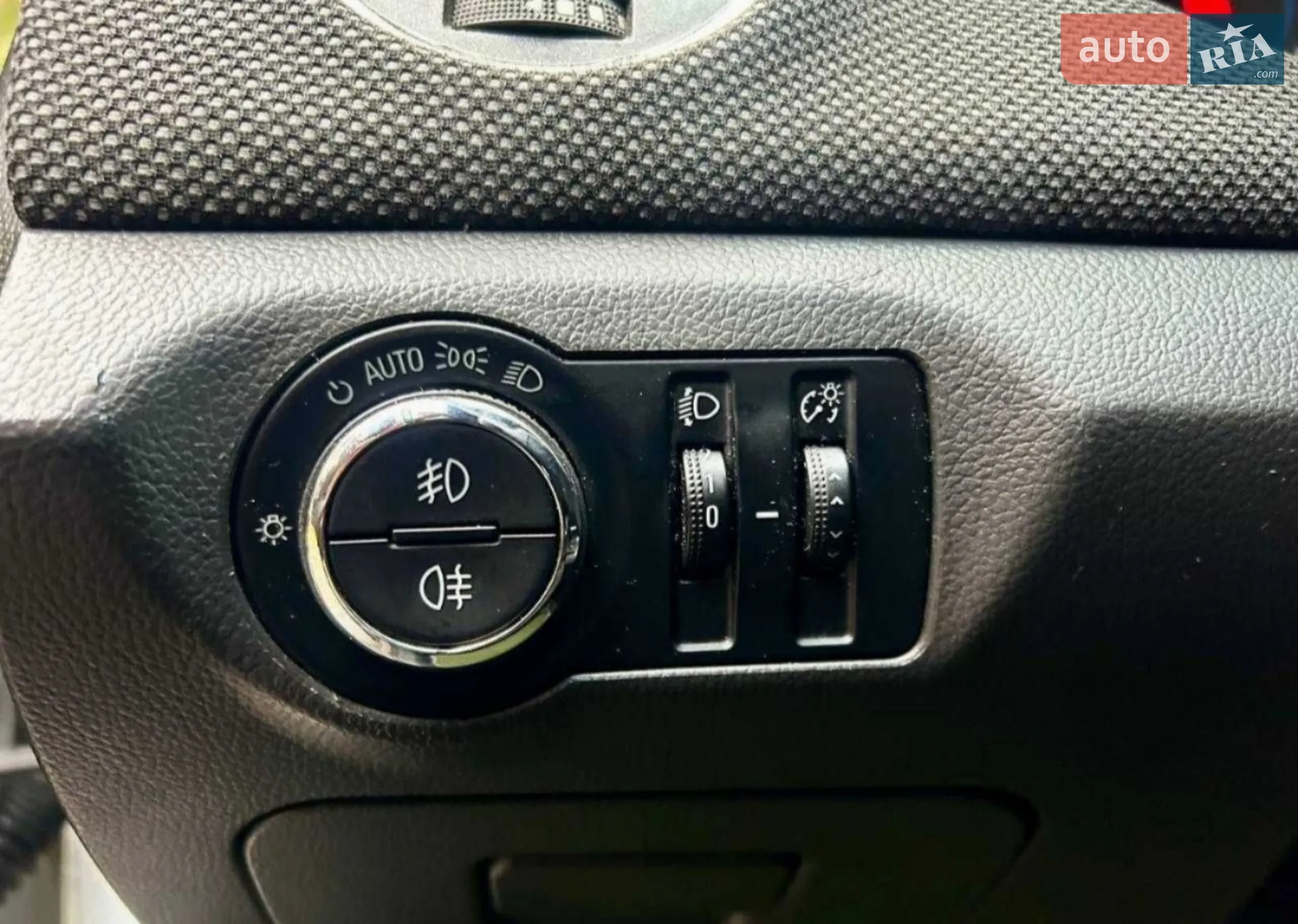 2012 Chevrolet Cruze - мініатюра 2