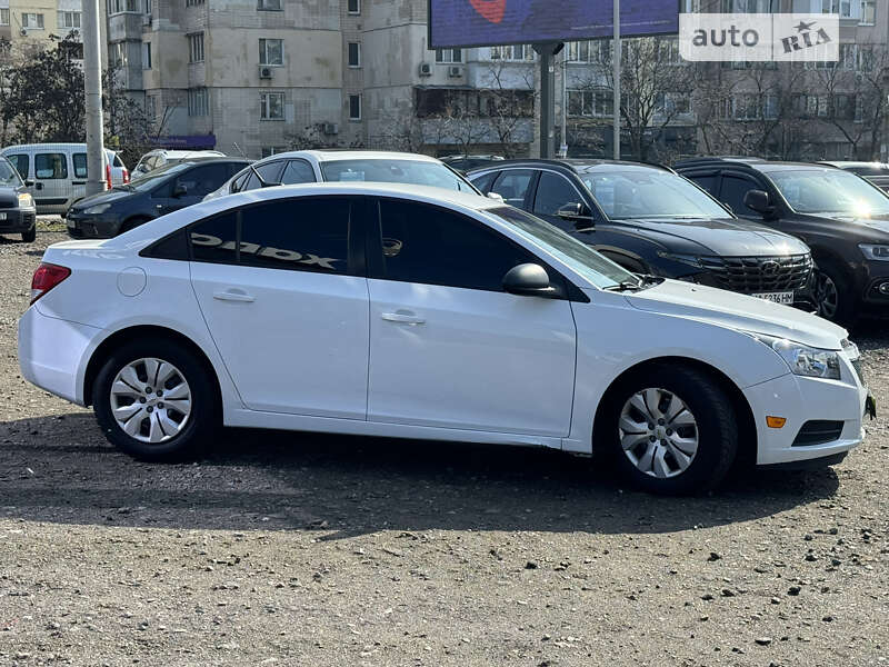 Седан Chevrolet Cruze 2014 в Киеве