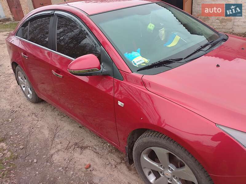Седан Chevrolet Cruze 2012 в Богуславі