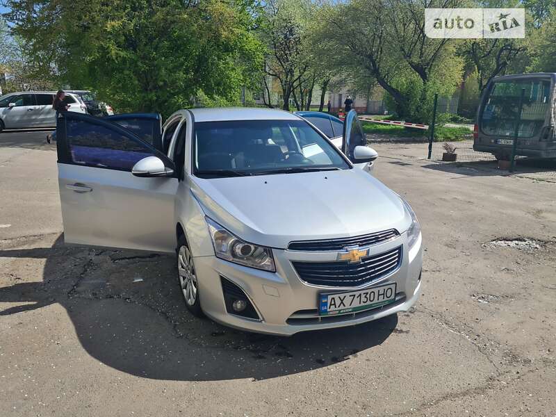 Седан Chevrolet Cruze 2013 в Львове