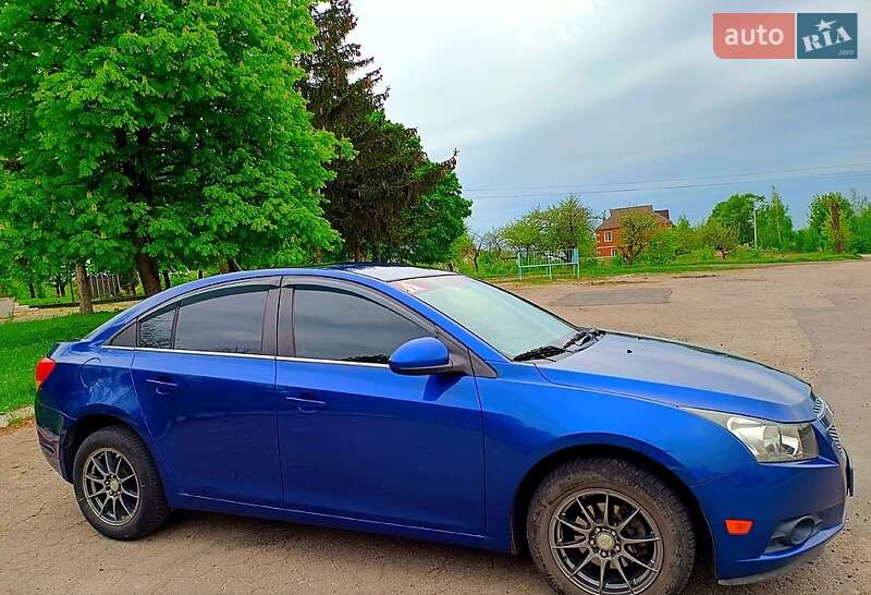 Седан Chevrolet Cruze 2012 в Харькове