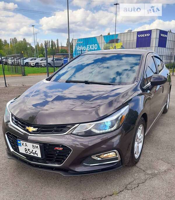 Седан Chevrolet Cruze 2017 в Києві