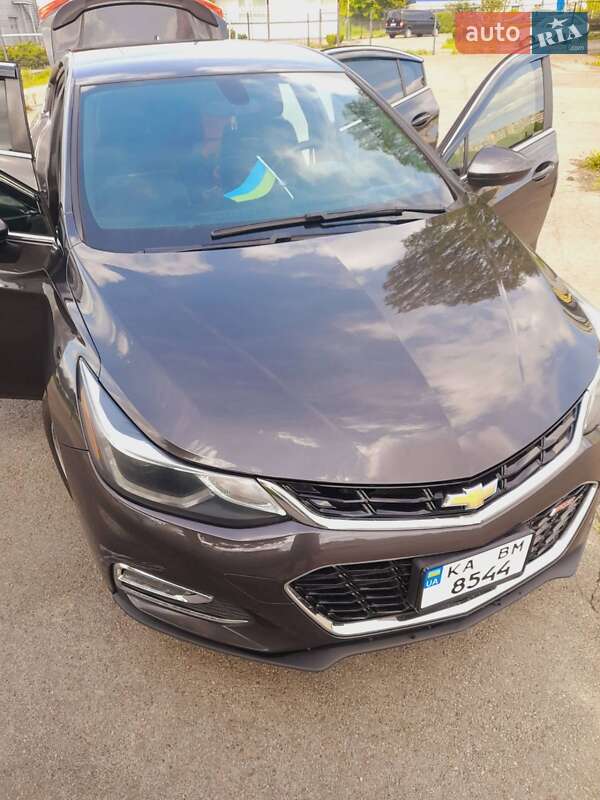 Седан Chevrolet Cruze 2017 в Киеве