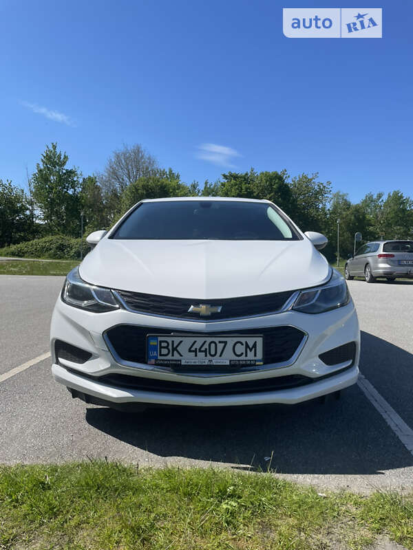 Седан Chevrolet Cruze 2018 в Луцке