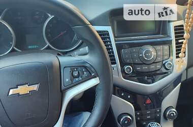 Седан Chevrolet Cruze 2011 в 