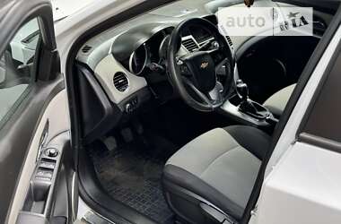 Седан Chevrolet Cruze 2010 в Полтаве