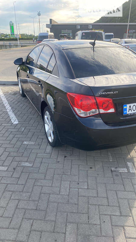 Седан Chevrolet Cruze 2011 в Мукачево