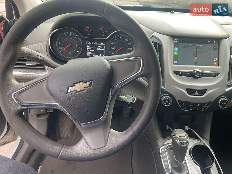 Седан Chevrolet Cruze 2016 в Дніпрі
