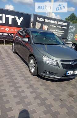 Седан Chevrolet Cruze 2011 в Лубнах