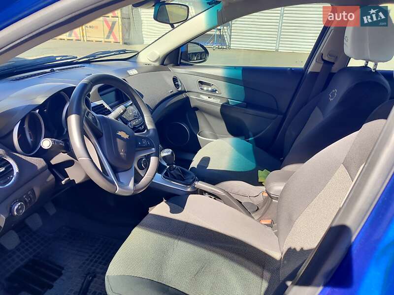Седан Chevrolet Cruze 2011 в Киеве