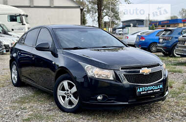 Седан Chevrolet Cruze 2011 в Хусте