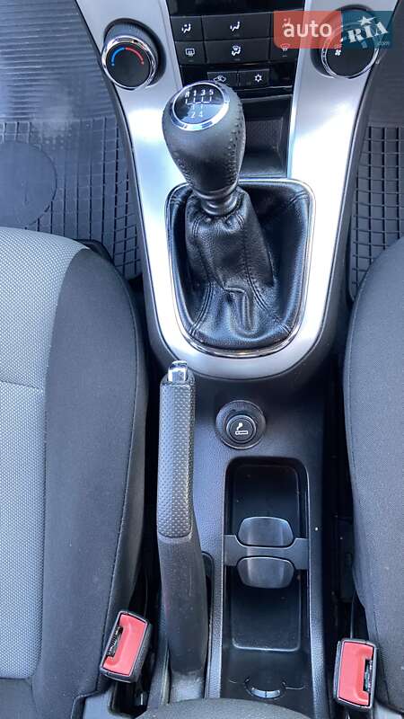 Седан Chevrolet Cruze 2011 в Кропивницком