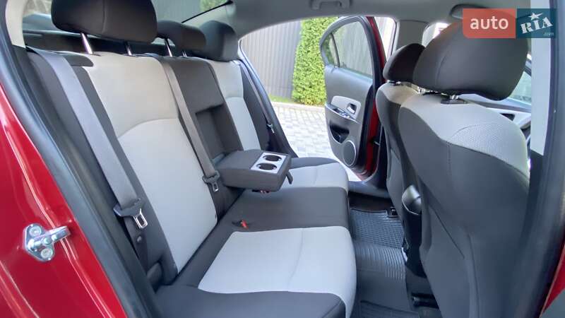 Седан Chevrolet Cruze 2011 в Кропивницком
