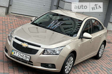 Седан Chevrolet Cruze 2011 в Івано-Франківську