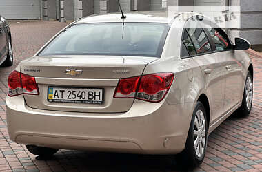 Седан Chevrolet Cruze 2011 в Ивано-Франковске