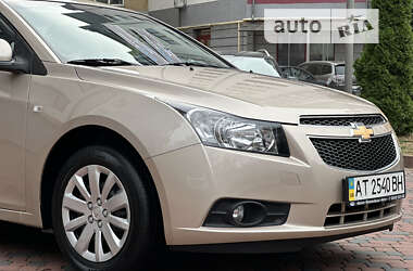 Седан Chevrolet Cruze 2011 в Ивано-Франковске