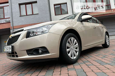 Седан Chevrolet Cruze 2011 в Ивано-Франковске