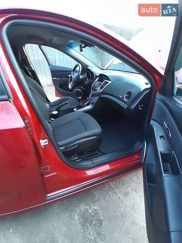 Седан Chevrolet Cruze 2011 в Києві