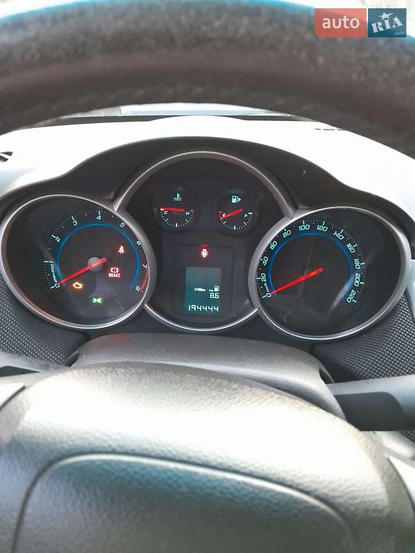 Седан Chevrolet Cruze 2011 в Києві