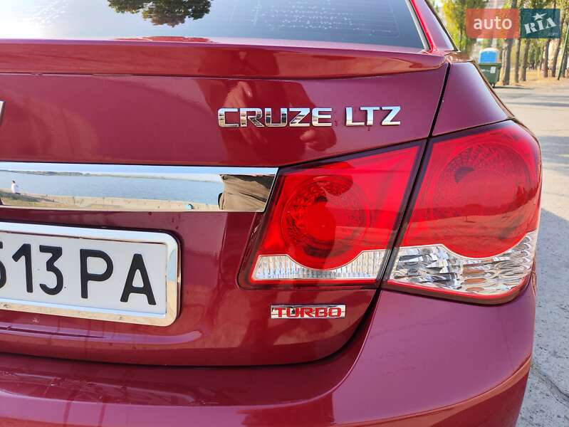 Седан Chevrolet Cruze 2014 в Києві