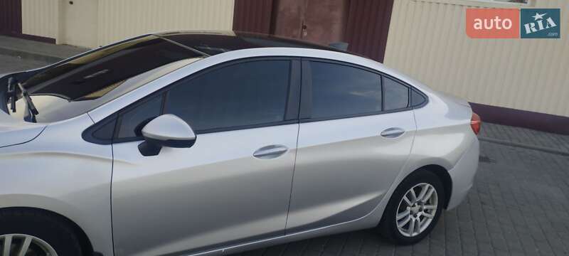 Седан Chevrolet Cruze 2016 в Гадяче
