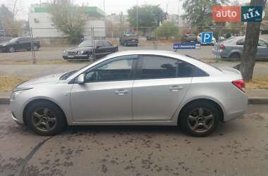 Седан Chevrolet Cruze 2013 в Києві