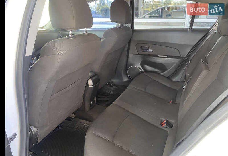 Хетчбек Chevrolet Cruze 2012 в Дніпрі