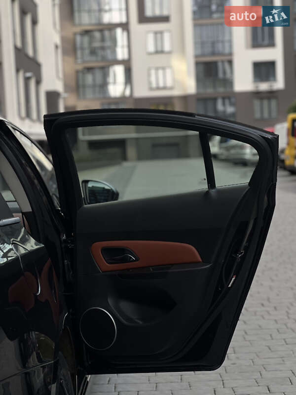 Седан Chevrolet Cruze 2013 в Івано-Франківську