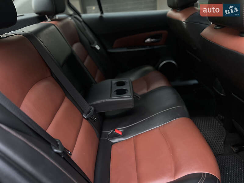 Седан Chevrolet Cruze 2013 в Івано-Франківську