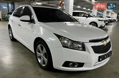 Хэтчбек Chevrolet Cruze 2012 в Черновцах