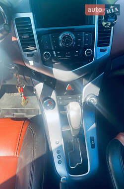 Седан Chevrolet Cruze 2011 в Житомире