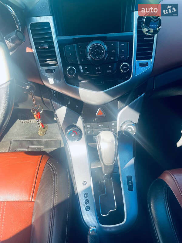 Седан Chevrolet Cruze 2011 в Житомирі