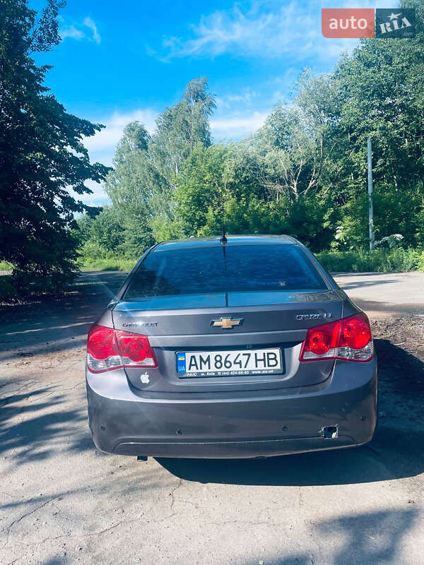 Седан Chevrolet Cruze 2011 в Житомирі