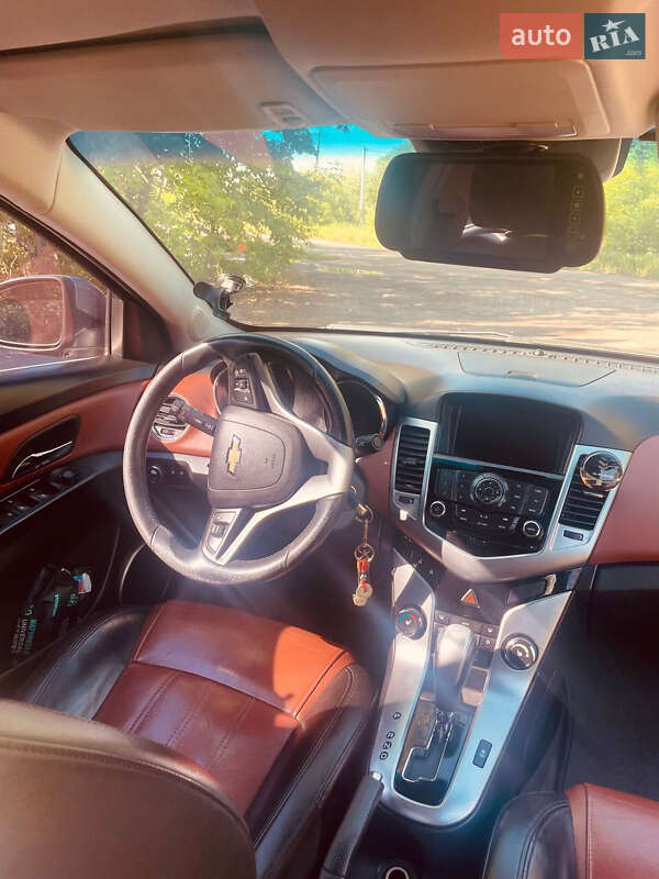 Седан Chevrolet Cruze 2011 в Житомирі