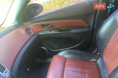 Седан Chevrolet Cruze 2011 в Житомире