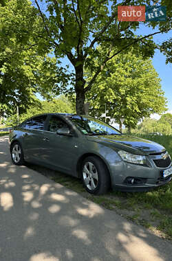 Седан Chevrolet Cruze 2010 в Києві