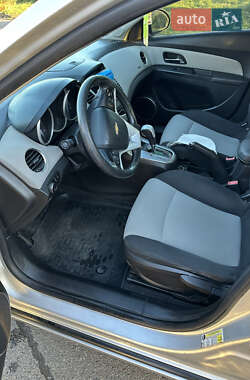 Седан Chevrolet Cruze 2010 в 