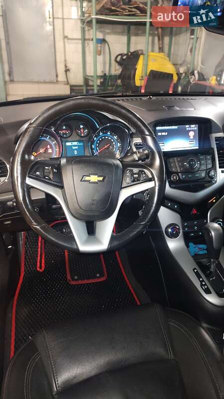 Седан Chevrolet Cruze 2014 в Дніпрі