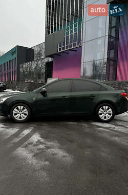 Седан Chevrolet Cruze 2014 в Чернігові