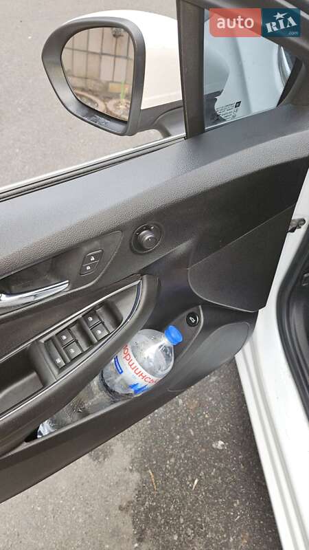 Седан Chevrolet Cruze 2016 в Києві