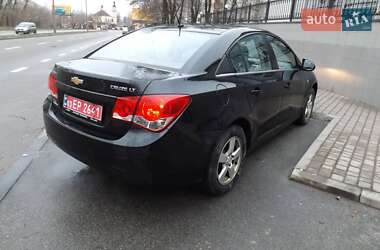 Седан Chevrolet Cruze 2010 в Чернігові