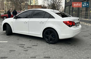 Седан Chevrolet Cruze 2010 в Полтаве