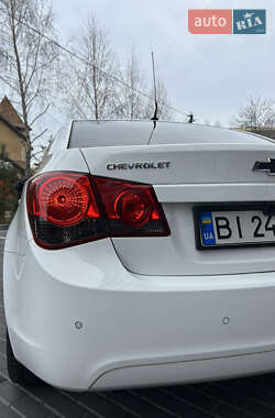 Седан Chevrolet Cruze 2010 в Полтаве